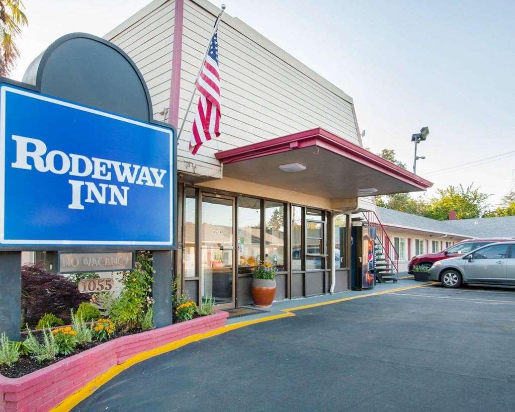 Signature Inn יוג'ין מראה חיצוני תמונה